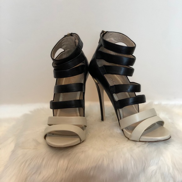 ALDO Cream & White Multi Strap Sandal Womens SZ 7 - Picture 3 of 4